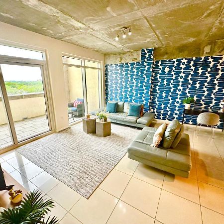 Amazing Midblock Miami 2 Bedrm Loft With Free Parking Aparthotel Kültér fotó