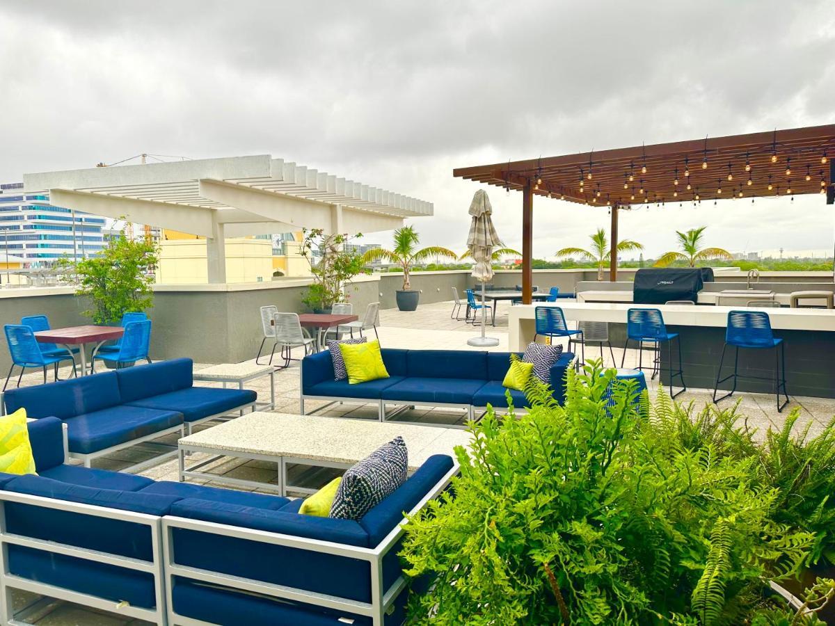 Amazing Midblock Miami 2 Bedrm Loft With Free Parking Aparthotel Kültér fotó