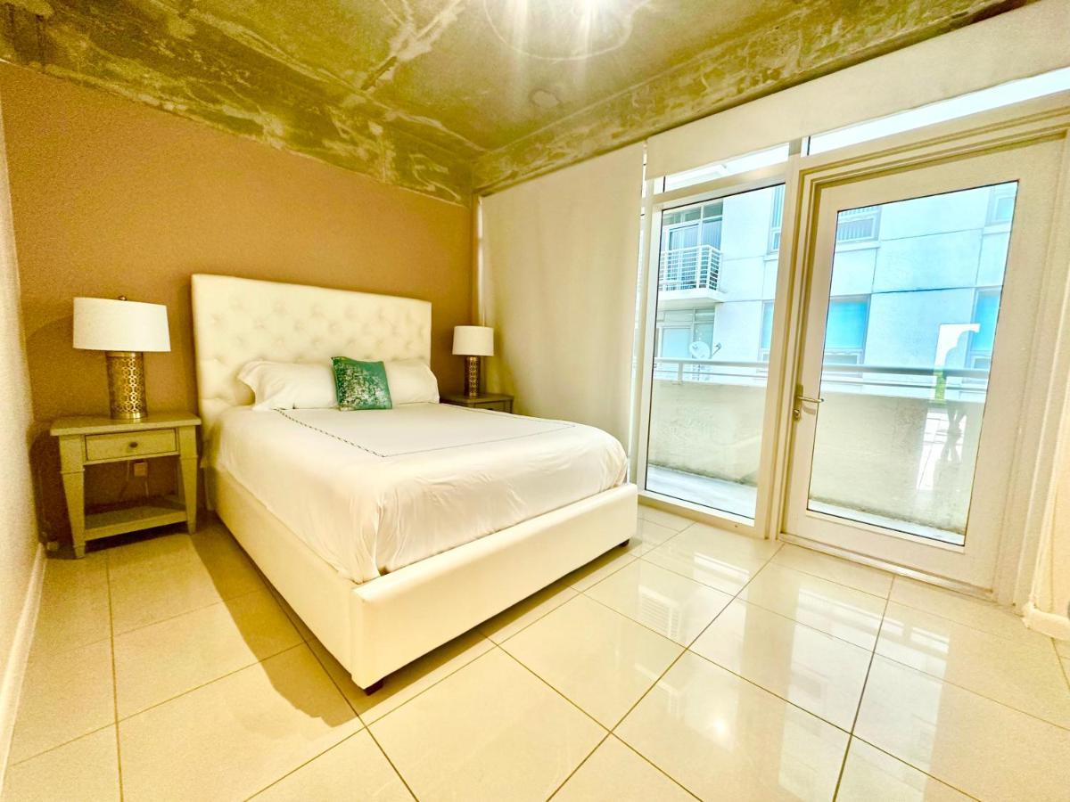 Amazing Midblock Miami 2 Bedrm Loft With Free Parking Aparthotel Kültér fotó